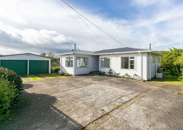  at 86 Ruskin Road, Newlands, Wellington, Wellington