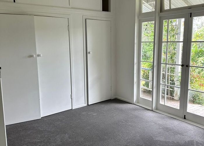  at 41 Woodglen Road, Glen Eden, Waitakere City, Auckland