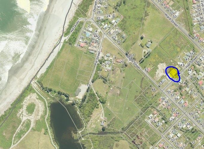  at 39 Hall Street, Cobden, Grey, West Coast