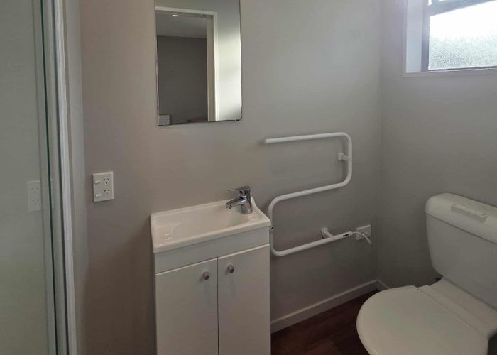  at 5B/100B Rattray Street, Riccarton, Christchurch City, Canterbury