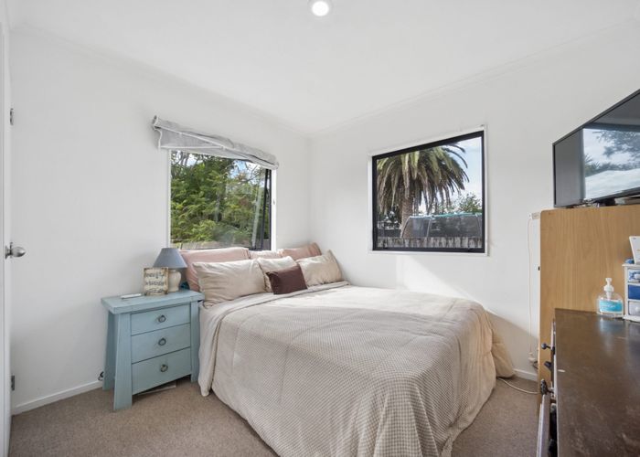  at 115 Wharf Road, Te Atatu Peninsula, Waitakere City, Auckland