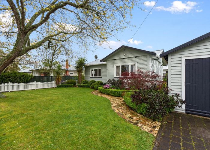  at 55 Brookfield Street, Hamilton East, Hamilton