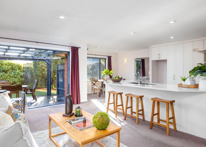  at 8 Mull Place, Broomfield, Christchurch