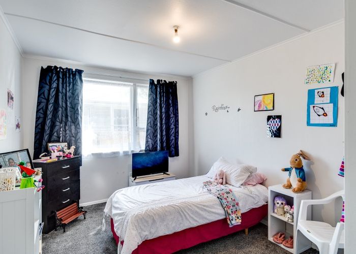  at 906 Kiwi Street, Camberley, Hastings