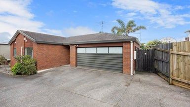  at 2/8 Patterson Street, Sandringham, Auckland