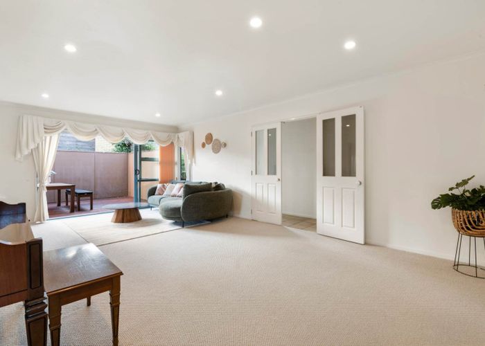  at 22 Adelphi Place, Albany, Auckland