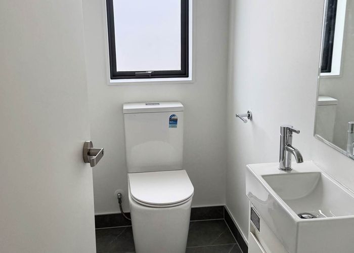  at 5 Pupahi Court, Takanini, Papakura, Auckland