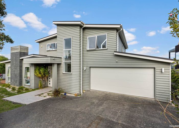  at 2 Caldera Drive, Long Bay, Auckland