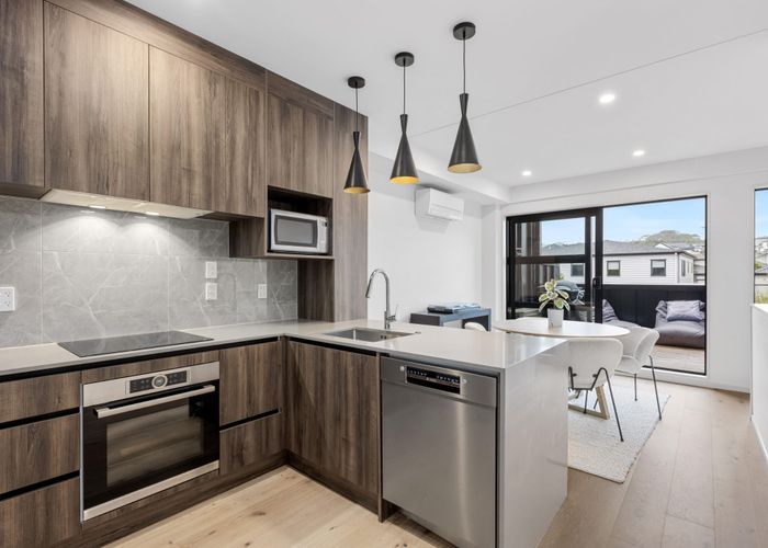  at 5 Longshore Drive, Long Bay, North Shore City, Auckland