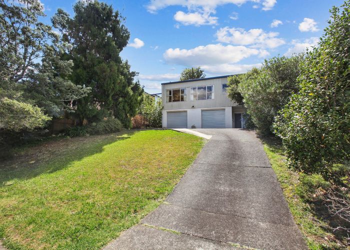  at 210 Ti Rakau Drive, Pakuranga Heights, Manukau City, Auckland