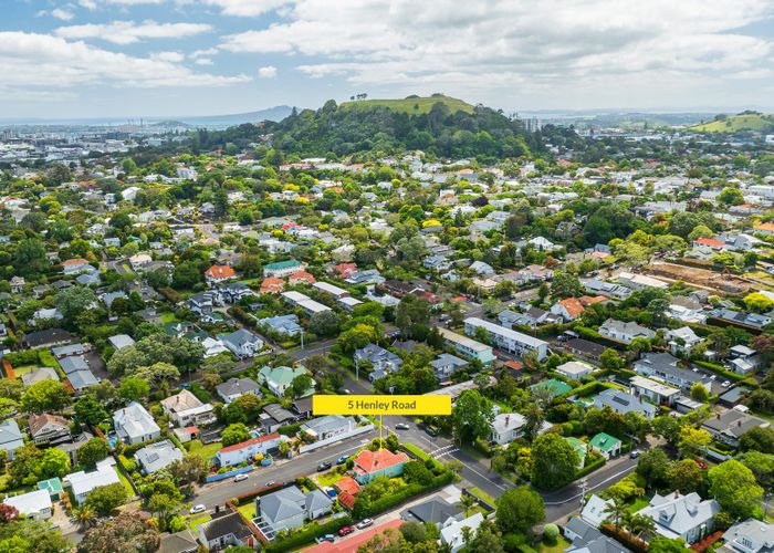  at 5 Henley Road, Mount Eden, Auckland