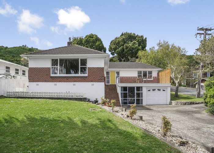  at 2 Isabel Grove, Wainuiomata, Lower Hutt