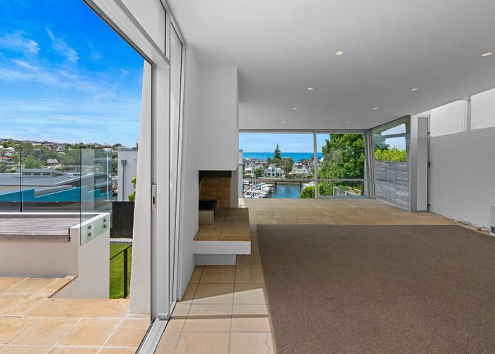  at 1/27 Prospect Terrace, Milford, North Shore City, Auckland