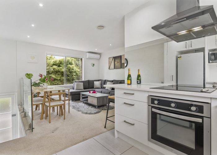  at 4/45 Willcott Street, Mount Albert, Auckland City, Auckland