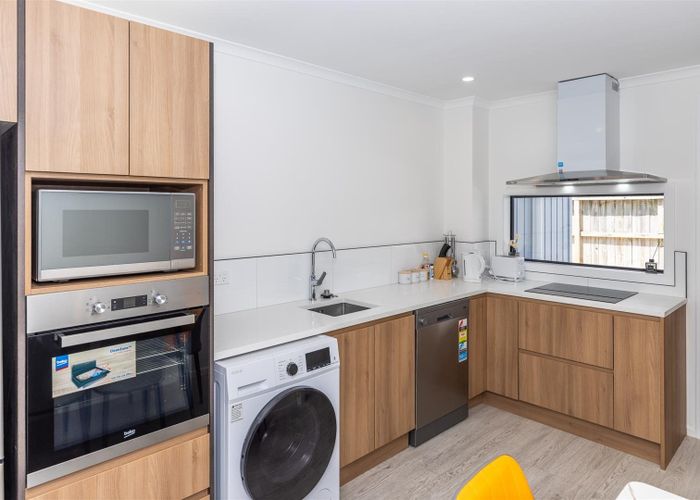  at 1/18  May street, Hamilton East, Hamilton, Waikato