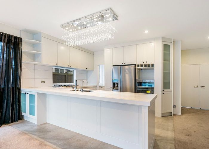  at 35 Charlestown Drive, Flat Bush, Manukau City, Auckland