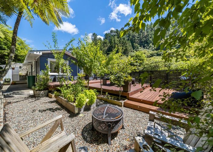  at 139 Pinehaven Road, Pinehaven, Upper Hutt