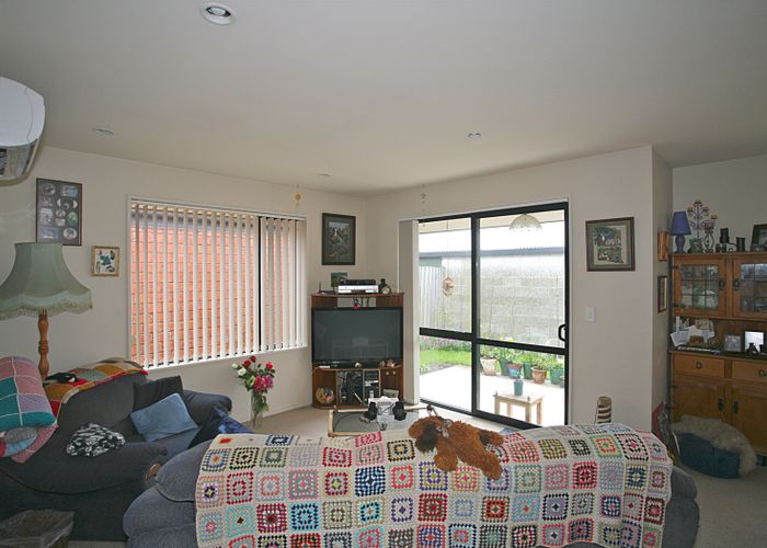  at 2/219 Aldwins Road, Phillipstown, Christchurch