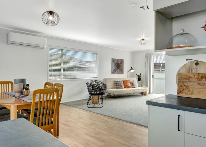  at 18 Melanie Court, Dinsdale, Hamilton