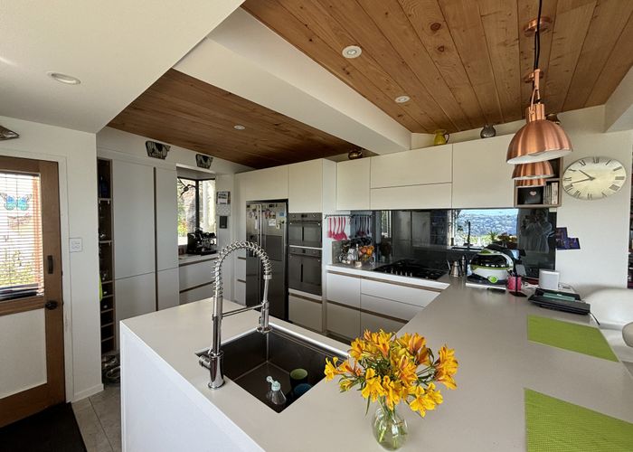  at 10 Panorama Road, Clifton, Christchurch