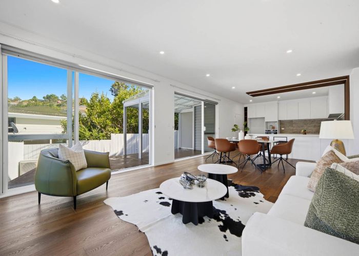  at 13a Cottam Grove, Northcross, North Shore City, Auckland