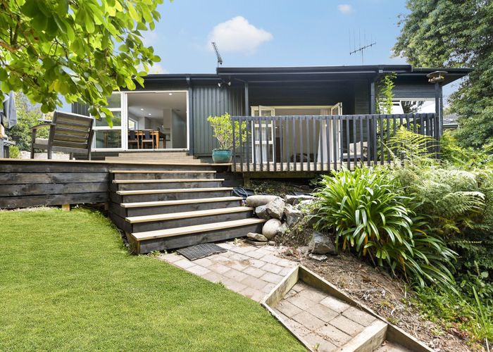  at 30 Acacia Crescent, Glenview, Hamilton