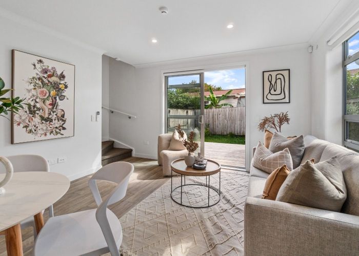  at 8A Totara Road, Manurewa, Auckland