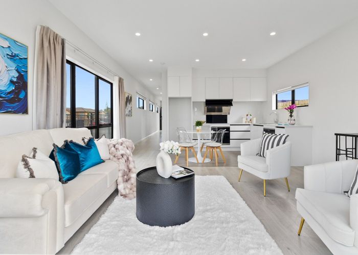  at 63 Flanshaw Road, Te Atatu South, Waitakere City, Auckland