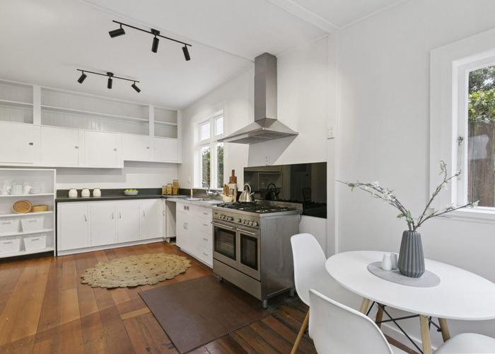  at 22 Beauchamp Street, Karori, Wellington, Wellington