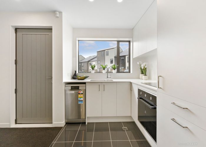  at 6/170 Fraser Avenue, Johnsonville, Wellington