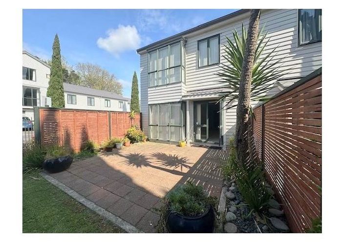  at 7/1 Ambrico Place, New Lynn, Auckland
