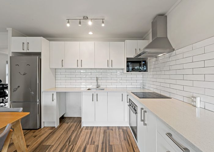  at 3/18 Parr Terrace, Castor Bay, North Shore City, Auckland