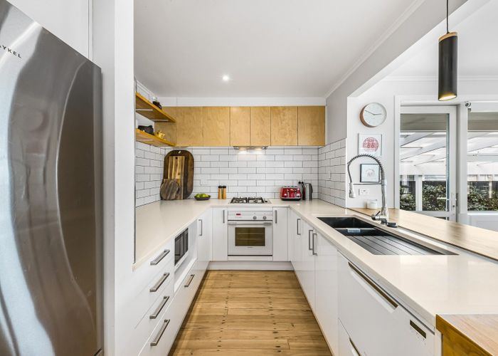  at 6 Esmerelda Avenue, Avondale, Auckland City, Auckland