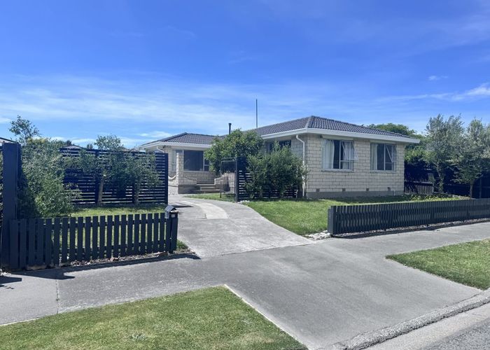  at 32 Dunbarton Street, Redwood, Christchurch City, Canterbury