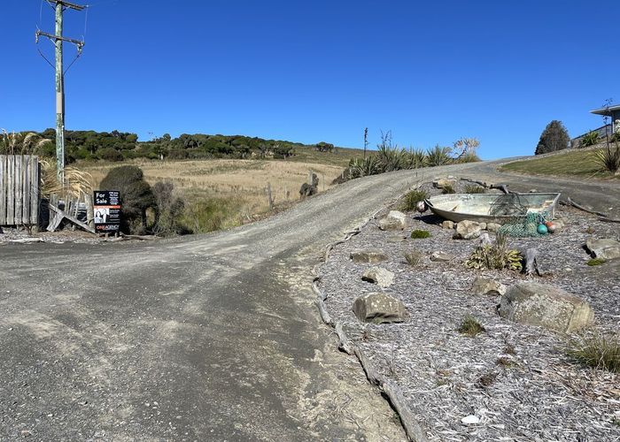  at 276B Jacks Bay Road, Owaka