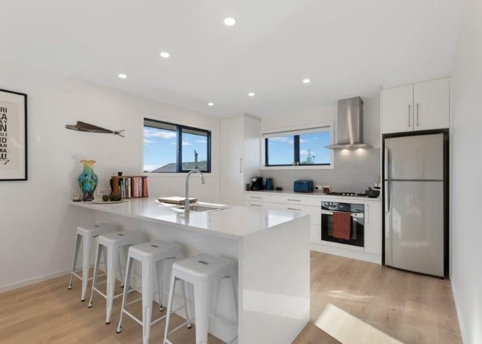  at 1046B Papamoa Beach Road, Papamoa, Tauranga, Bay Of Plenty