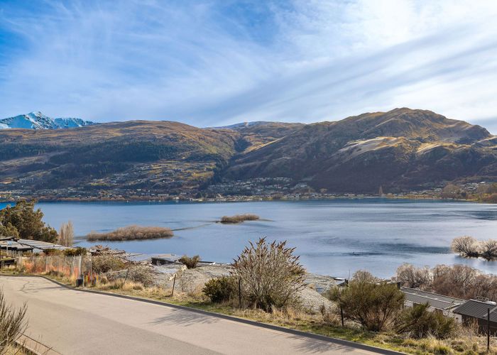  at 11 Northview Terrace, Kelvin Heights, Queenstown-Lakes, Otago