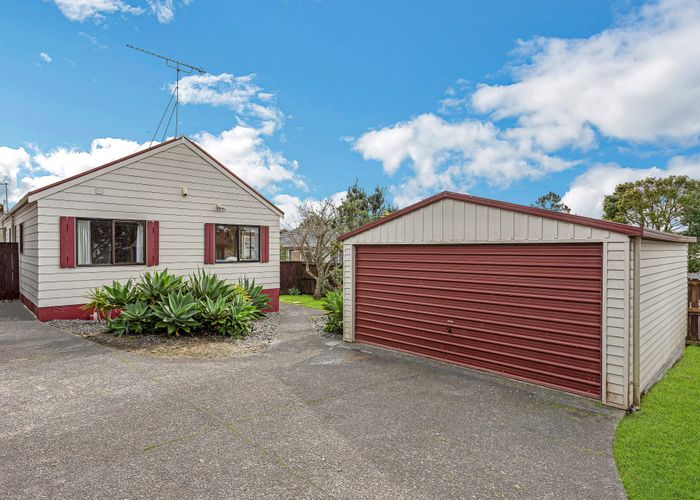  at 32 Hassan Drive, Massey, Auckland