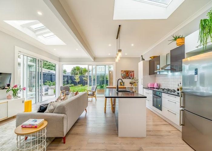  at 18 Bolton Street, Petone, Lower Hutt, Wellington