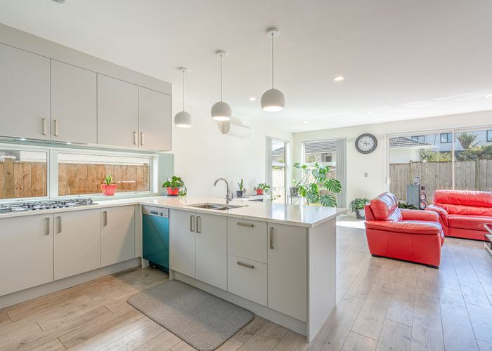 at 7 Nephrite Lane, Henderson, Waitakere City, Auckland