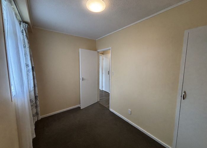  at 4/41 Barber Grove, Moera, Lower Hutt, Wellington