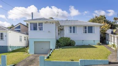  at 93 Taylor Terrace, Tawa, Wellington