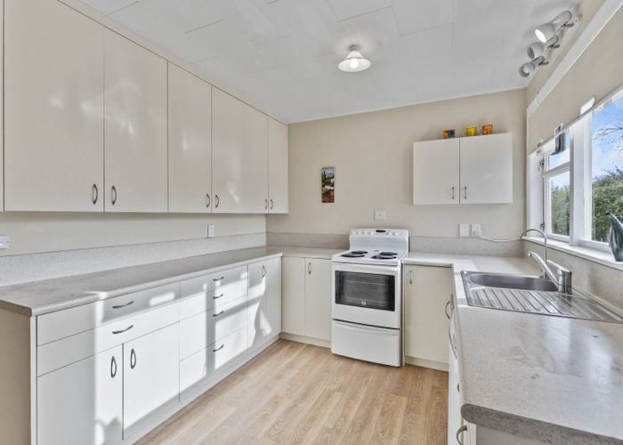  at 81 Kiwi Road, Raumati Beach, Kapiti Coast, Wellington