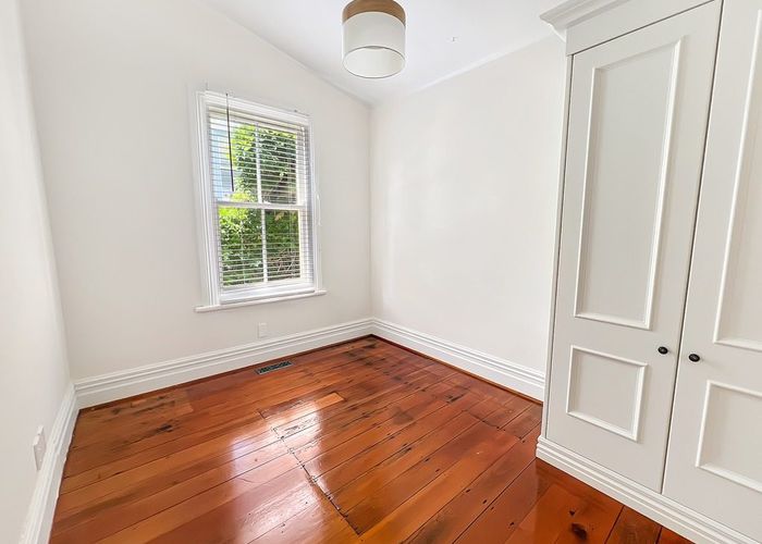  at 9 Ewen Alison Avenue, Devonport, North Shore City, Auckland