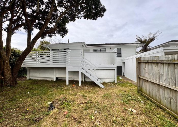  at 2/1 Carter Place, Manurewa, Manukau City, Auckland
