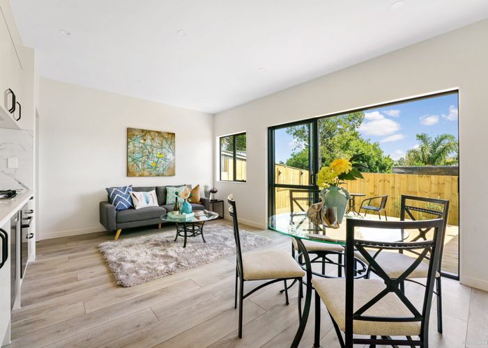  at 70E union road, Howick, Manukau City, Auckland