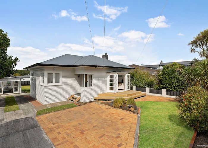  at 20  Alberta Street, Point Chevalier, Auckland City, Auckland