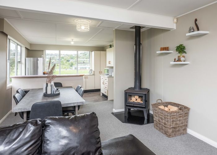  at 30 Robert Street, Newlands, Wellington