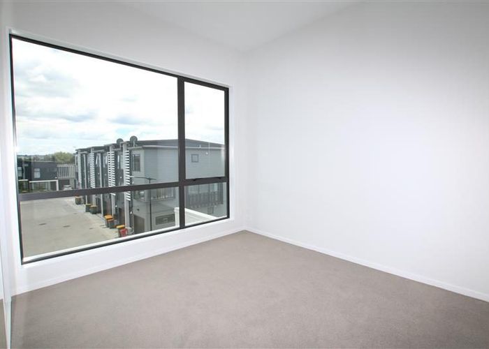  at 7 Glenae Lane, Hobsonville, Waitakere City, Auckland