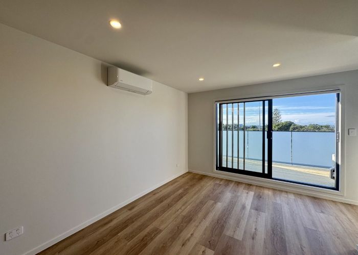  at 5/506 Glenfield Road, Bayview, North Shore City, Auckland